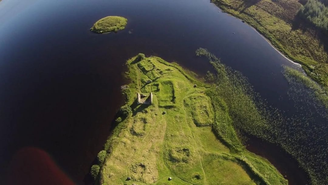 Tajemnicze królestwo gaelickie wyłania się z ziemi. Archeolodzy przez 30 lat odkrywali potężną siedzibę władców