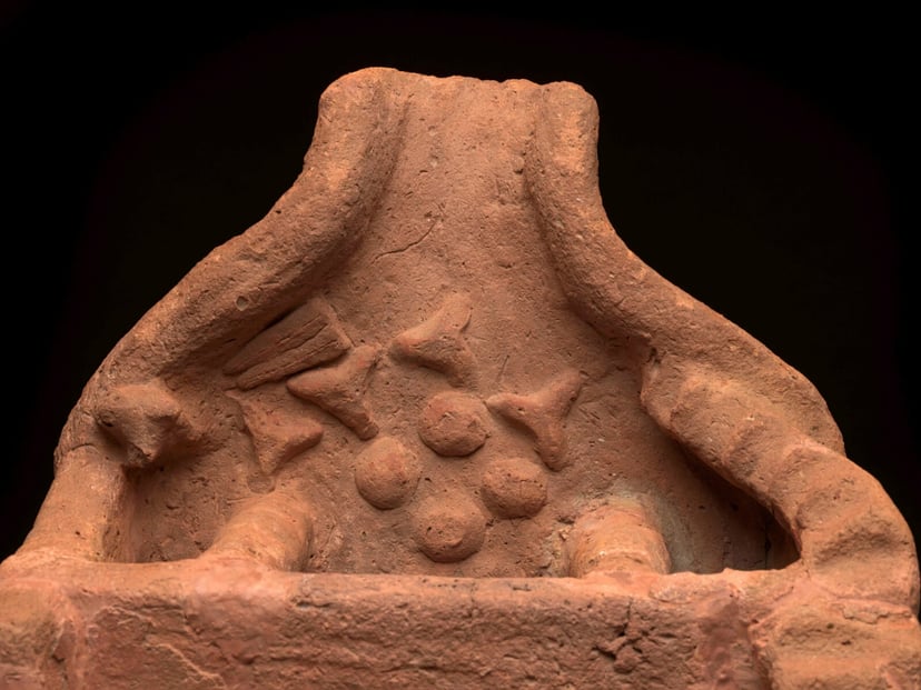 Starożytny odcisk dłoni na egipskim domu dla dusz wywołał poruszenie wśród archeologów. To prawdziwa skarbnica wiedzy