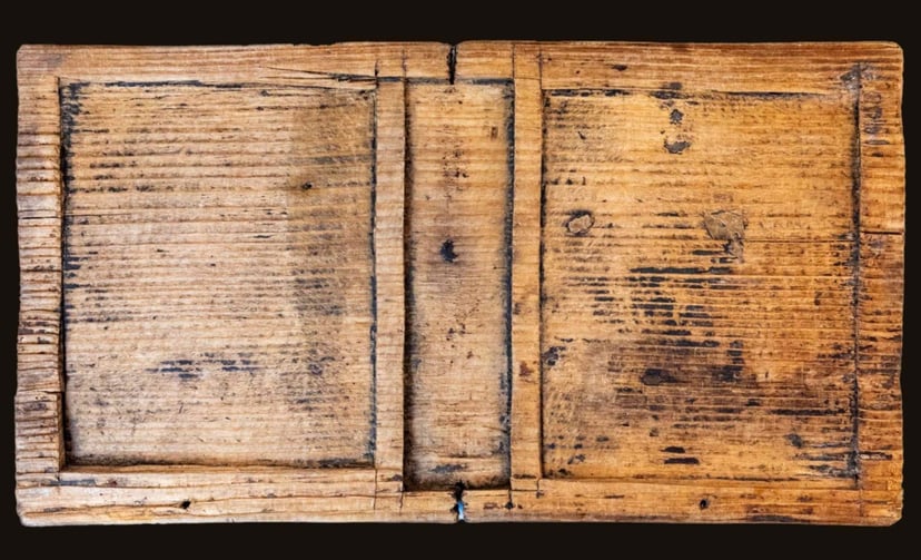 Rzymskie artefakty znalezione we Francji. Przetrwały tysiące lat w nienaruszonym stanie