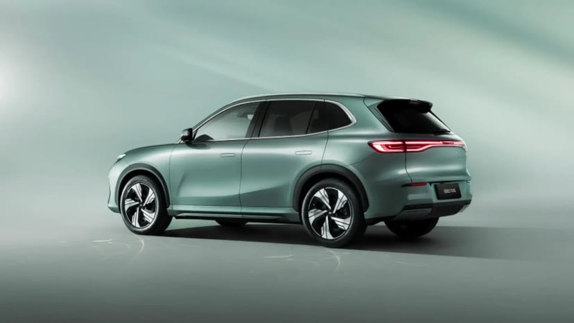 Elektryk, który robi coś, czego kierowcy zawsze chcieli