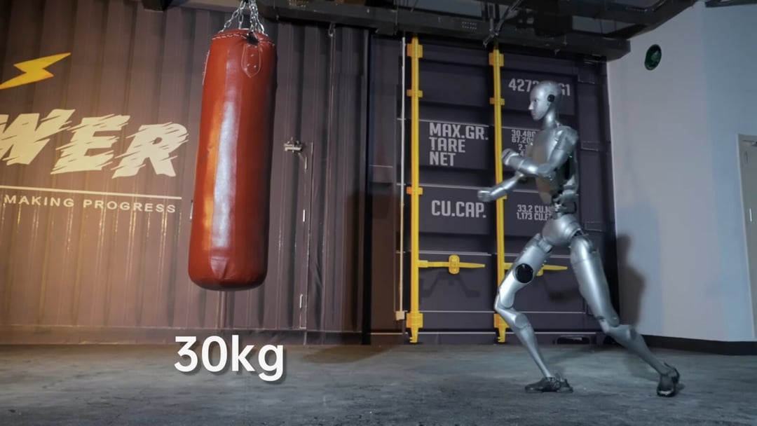 Unitree H2 pokazuje, co potrafi na treningu. To prawdziwy robotyczny wojownik