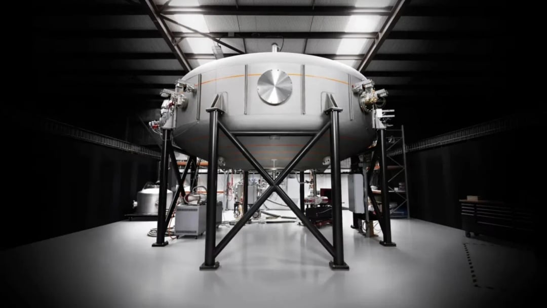 Najprostszy sposób na fuzję? Lewitujący magnes uwięził plazmę w temperaturze miliona stopni