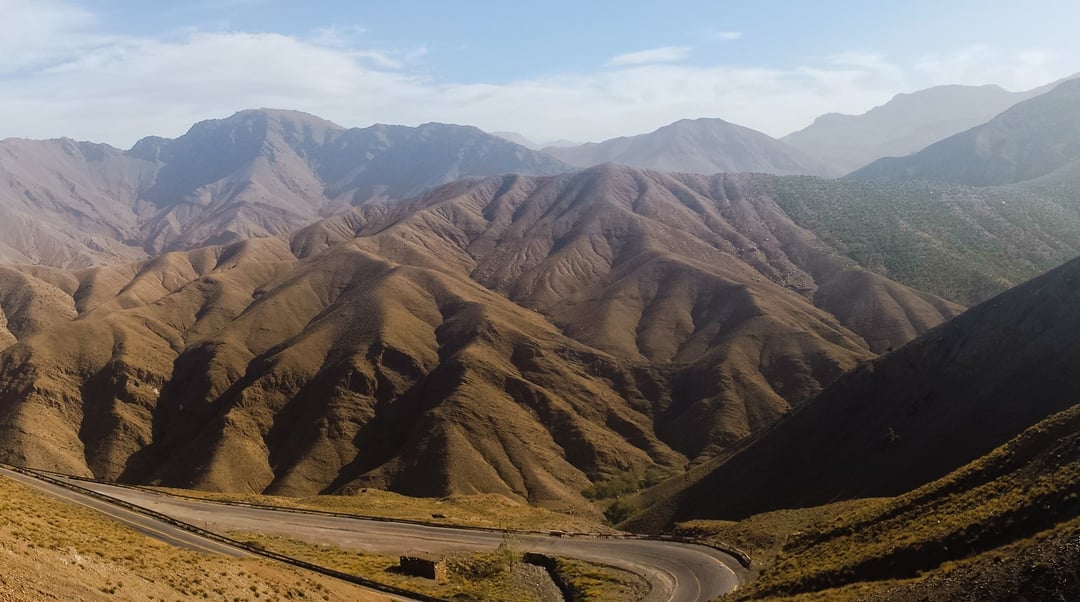 Geologiczne zmarszczki, które w ogóle nie powinny istnieć. Są zaskakująco młode, więc jak powstały?