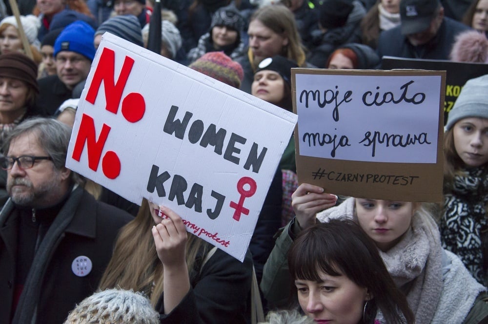 Pełna kontrola i kult dziewictwa. Dyskryminacja kobiet. Od zawsze. W każdej kulturze