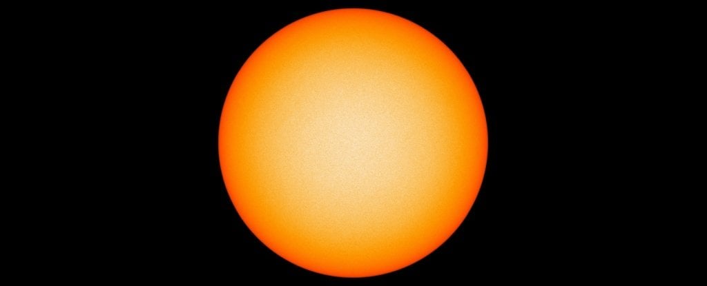 Na Słońcu wykryto tajemnicze kropki. Skąd się wzięły?