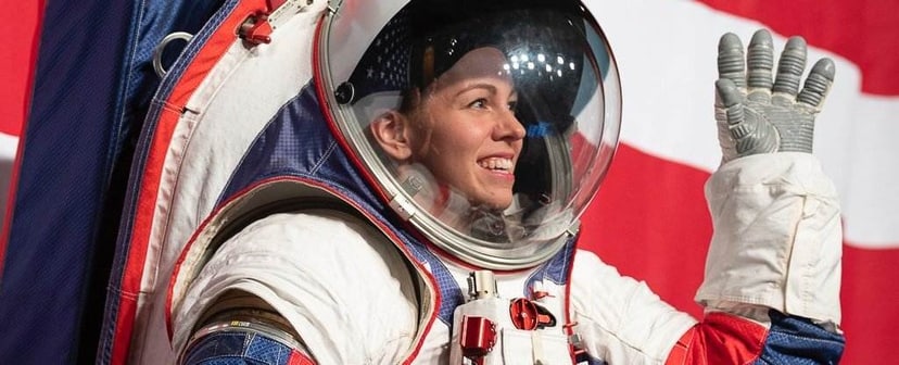 nasa-pokazala-nowe-kombinezony-kosmiczne-niedlugo-stana-na-ksiezycu