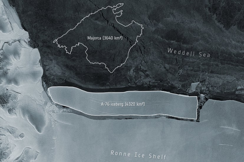 zdjecie-satelitarne-gory-lodowej-a-76-i-zarys-majorki-dla-porownania-fot-esa