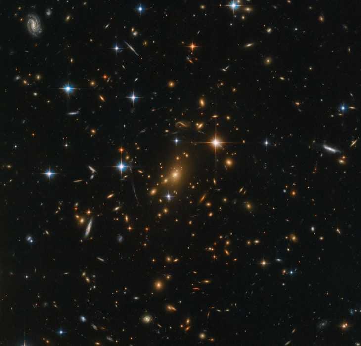 fot-esa-hubble-nasa-relics