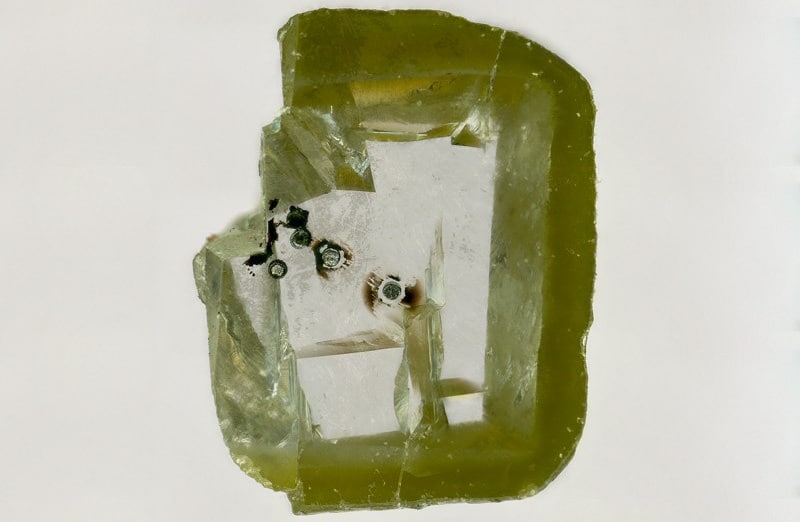 odkryto-nowy-mineral-we-wnetrzu-ziemi-davemaoit-wczesniej-jego-istnienie-wynikalo-tylko-z-teorii-fot-aaron-celestian-natural-history-museum-of-los-angeles-county