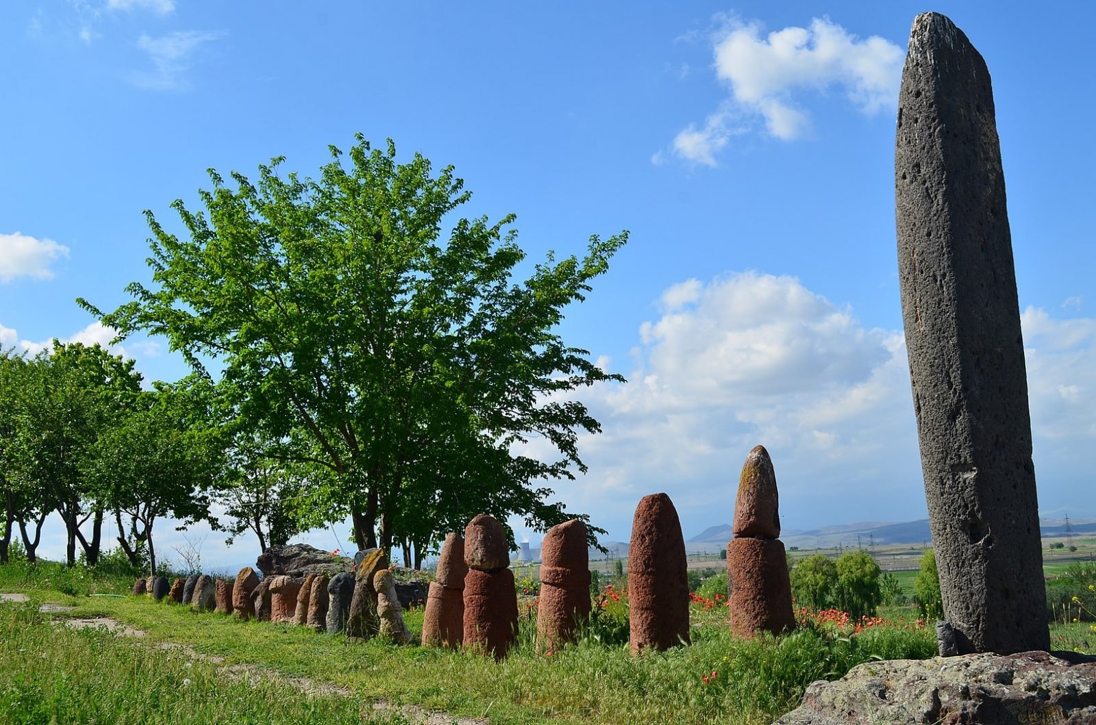 Polacy odnaleźli mający 3200 lat grobowiec. Wewnątrz znajdowały się nie tylko ludzkie szczątki