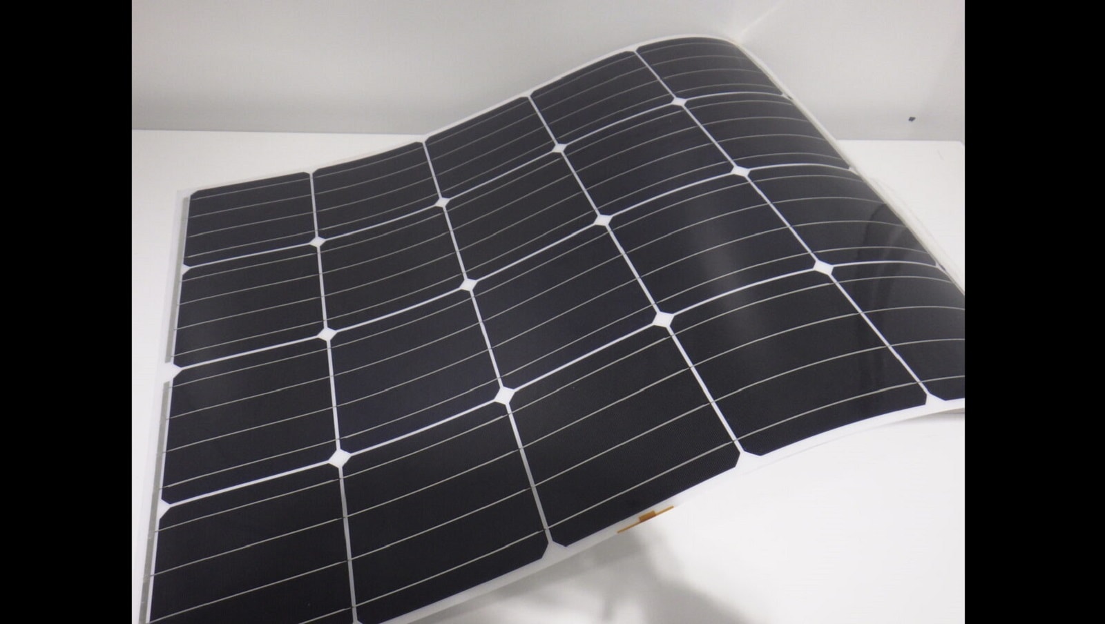 Fotowoltaika z plastiku. Recykling wkracza na nowy poziom 