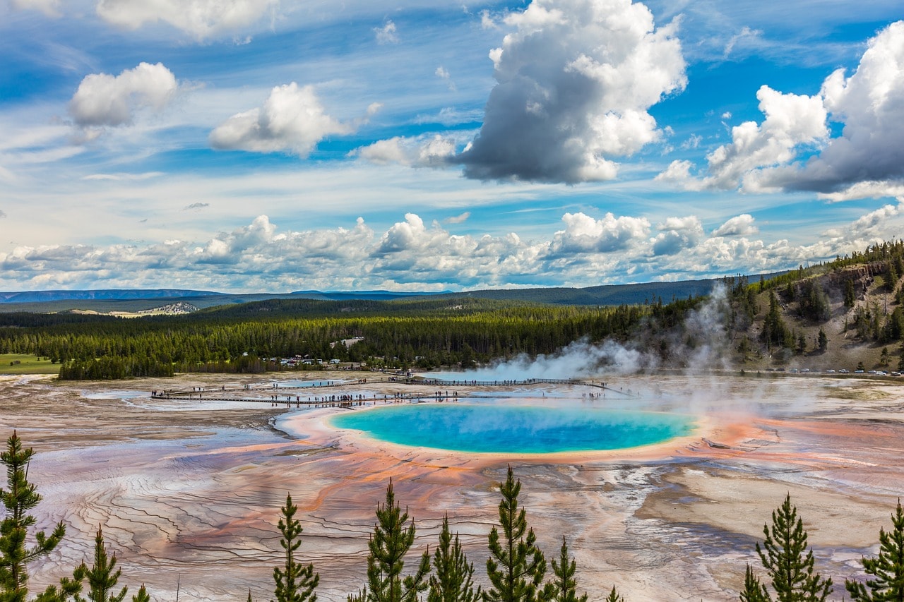 Jedna z największych atrakcji w Górach Skalistych – Yellowstone
