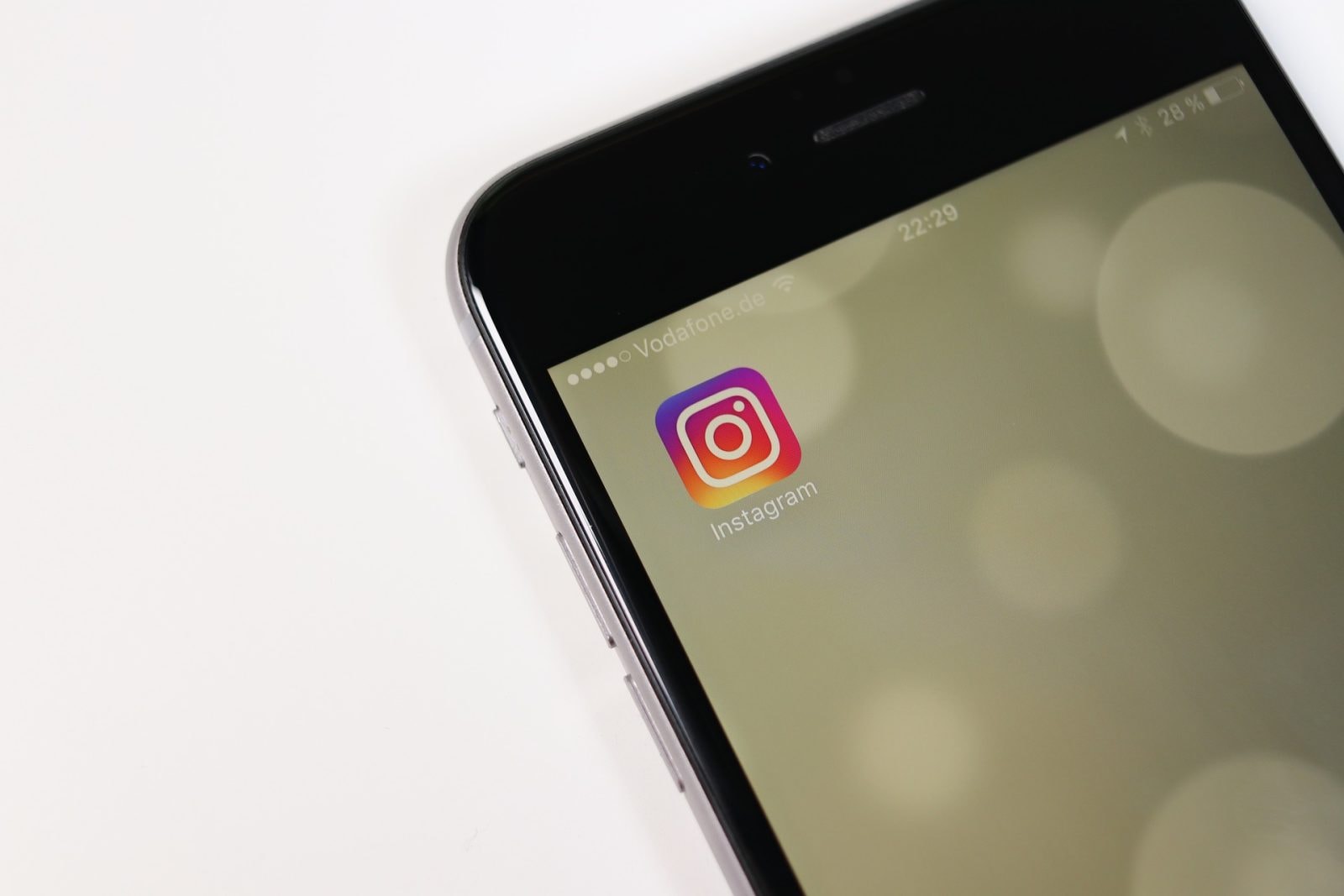 Instagram wprowadza “Blend”.  To nowy sposób na dzielenie się Rolkami