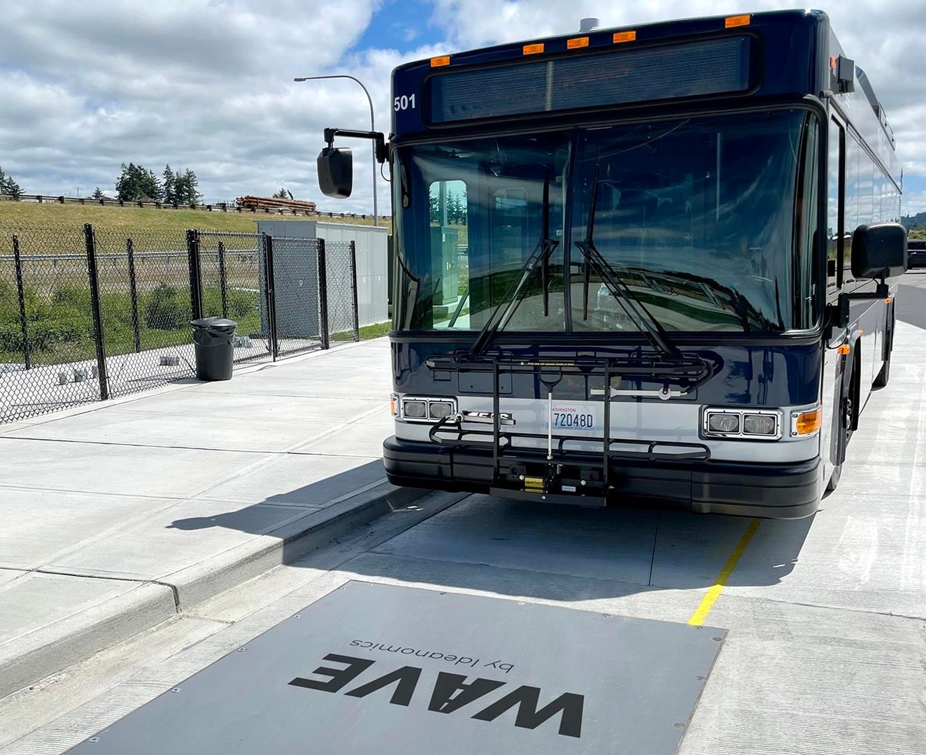 Podjeżdżasz i odjeżdżasz z pełnym akumulatorem. Elektryczne samochody powinny działać właśnie TAK