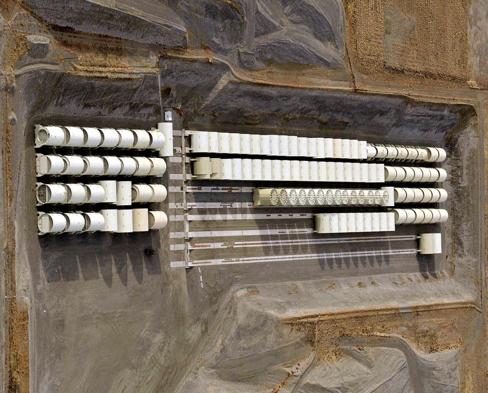 Atomowe bestie są tam składowane od lat. Niezwykłe cmentarzysko przypomina o wojskowych realiach 