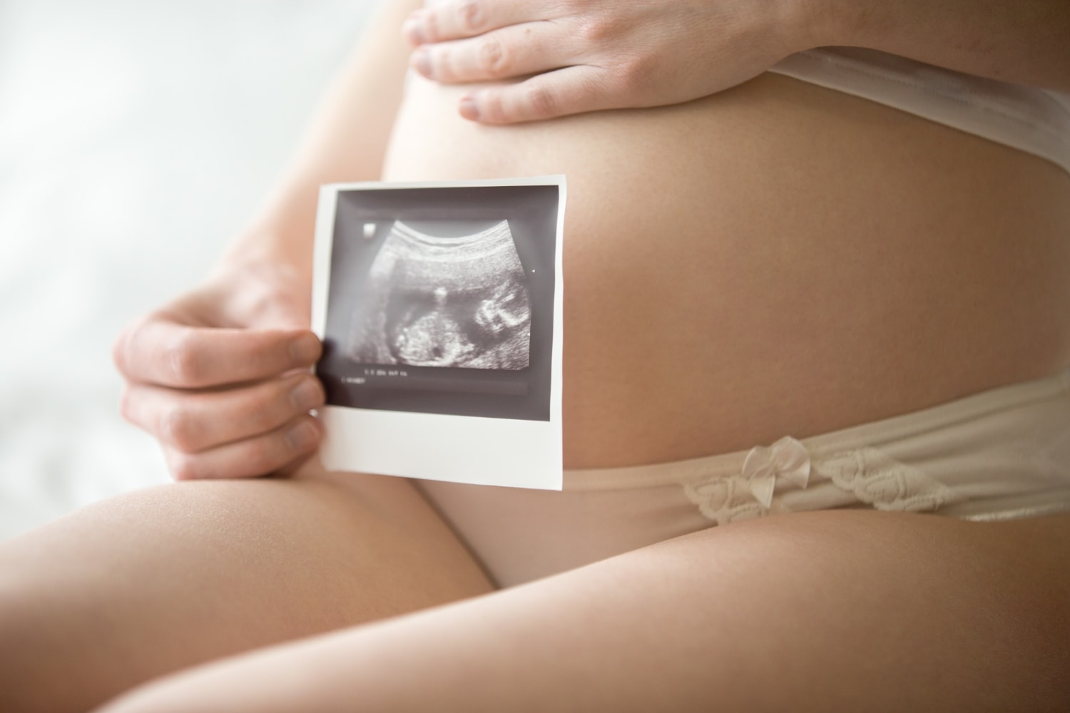 Kobieta w ciąży &#8211; zdjęcie poglądowe /Fot. Freepik
