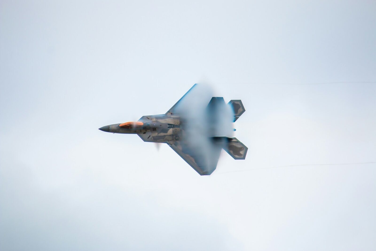 Myśliwiec F-22 – zdjęcie poglądowe /Fot. Unsplash
