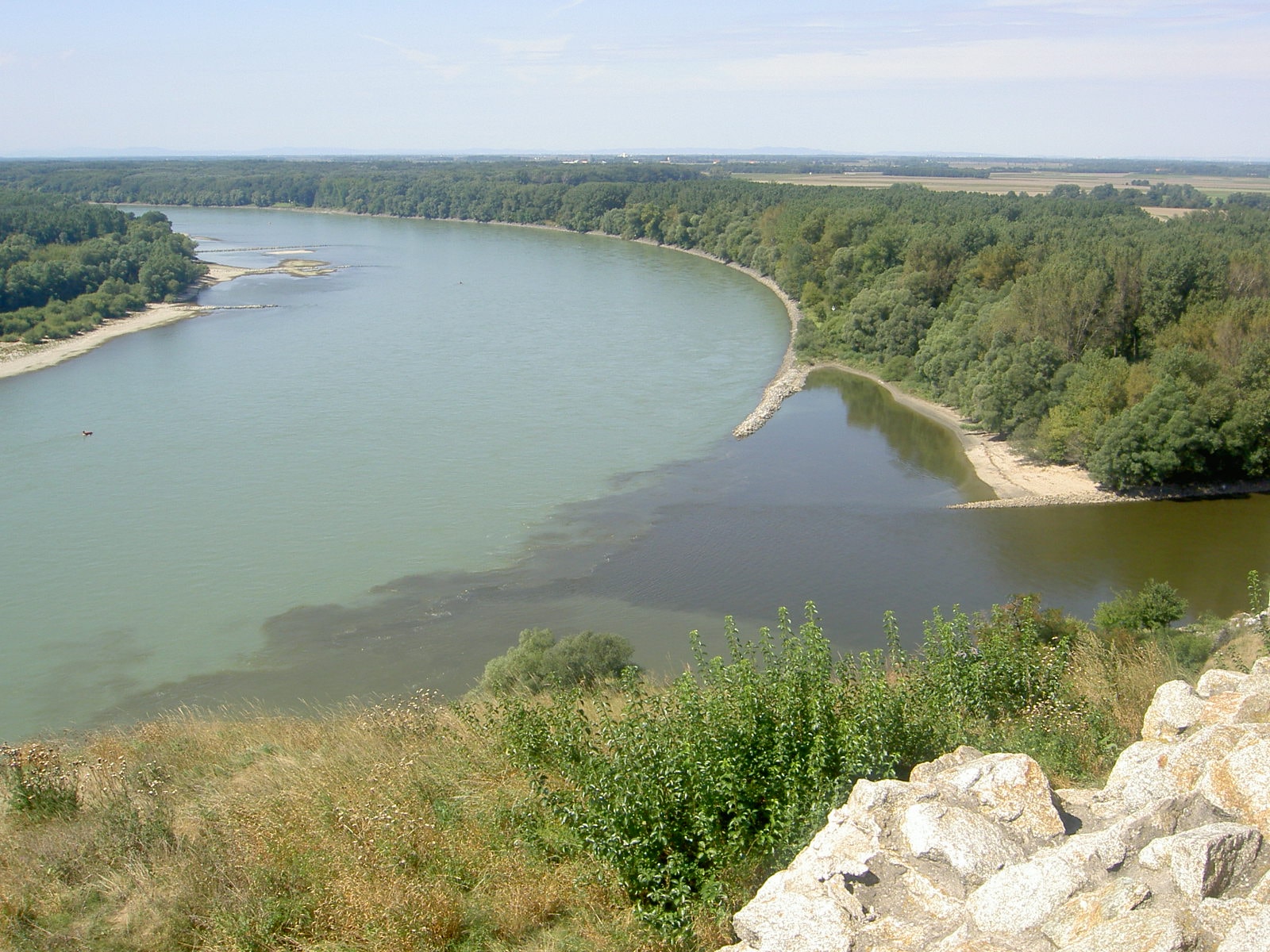 Dotarli do nieznanych ruin. Okazało się, że to starożytny rzymski fort
