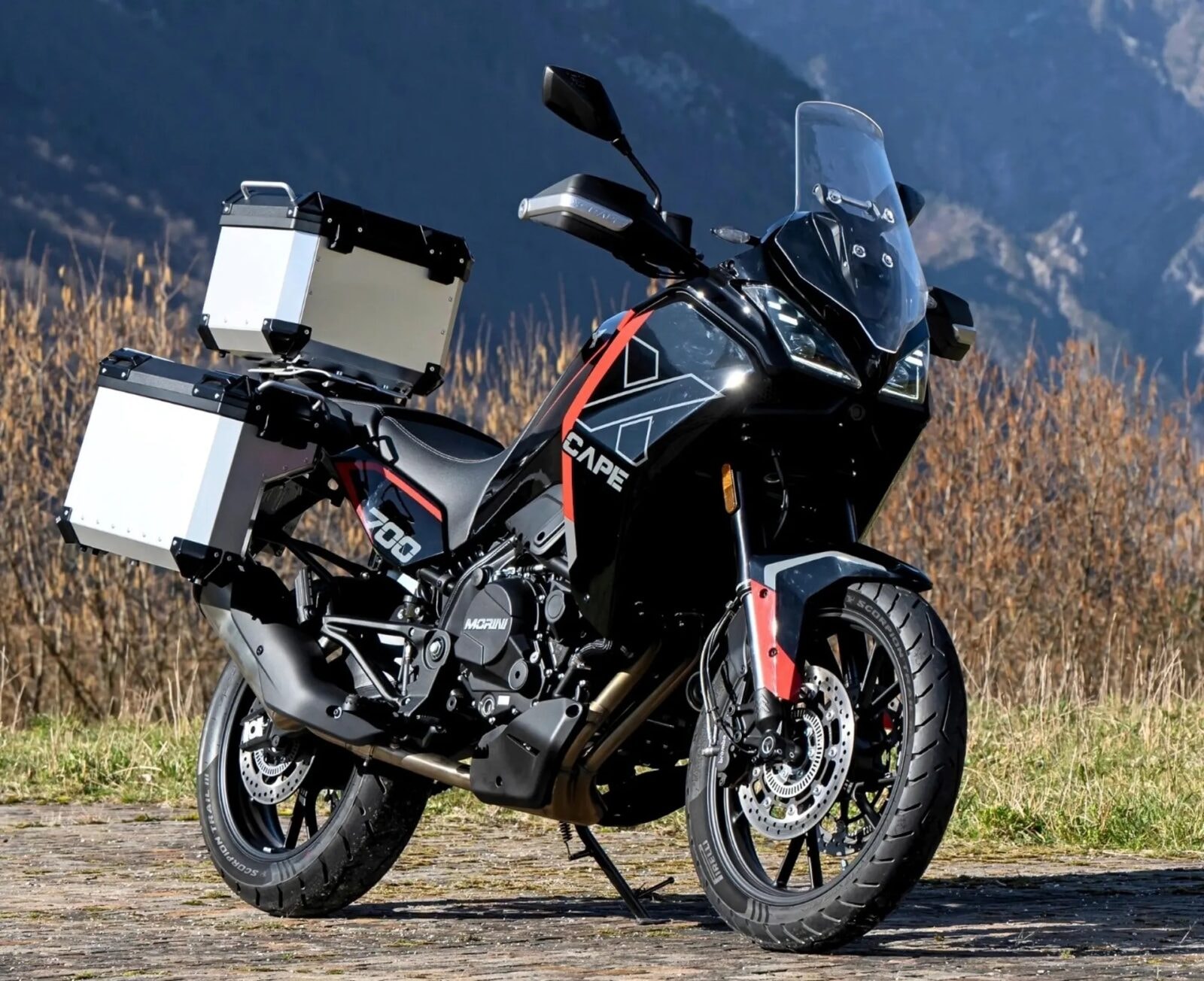 Tak niska cena za taki motocykl? X-Cape 700 potwierdza, że nie ma co przepłacać