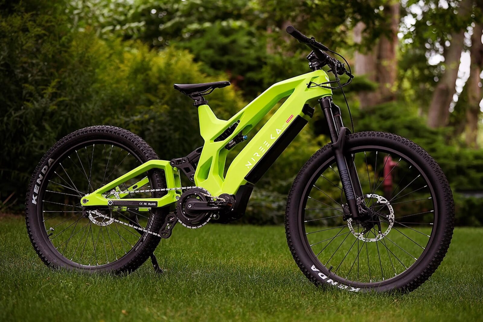 Rower elektryczny z napędem jak w motocyklu. Mandat gwarantowany