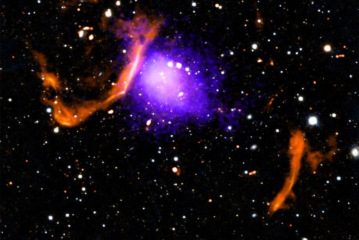 Oto największa chmura energetycznych cząstek odkryta w kosmosie. Astronomowie zaskoczeni