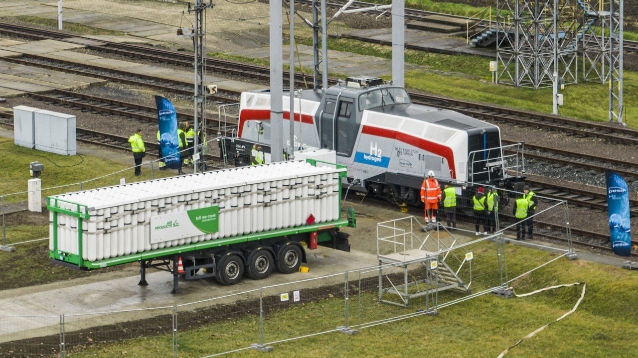 lokomotywa wodorowa pesa SM42-6Dn