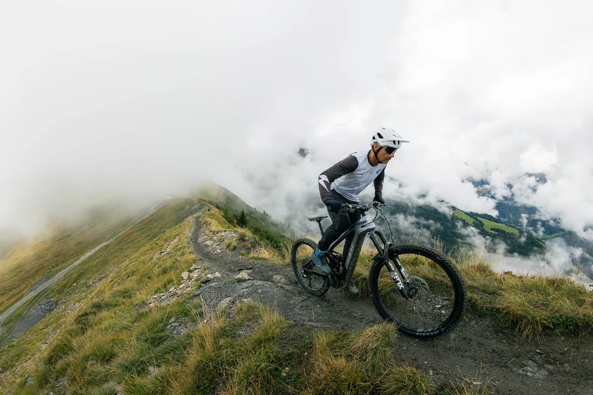 Giant Reign Advanced E+
