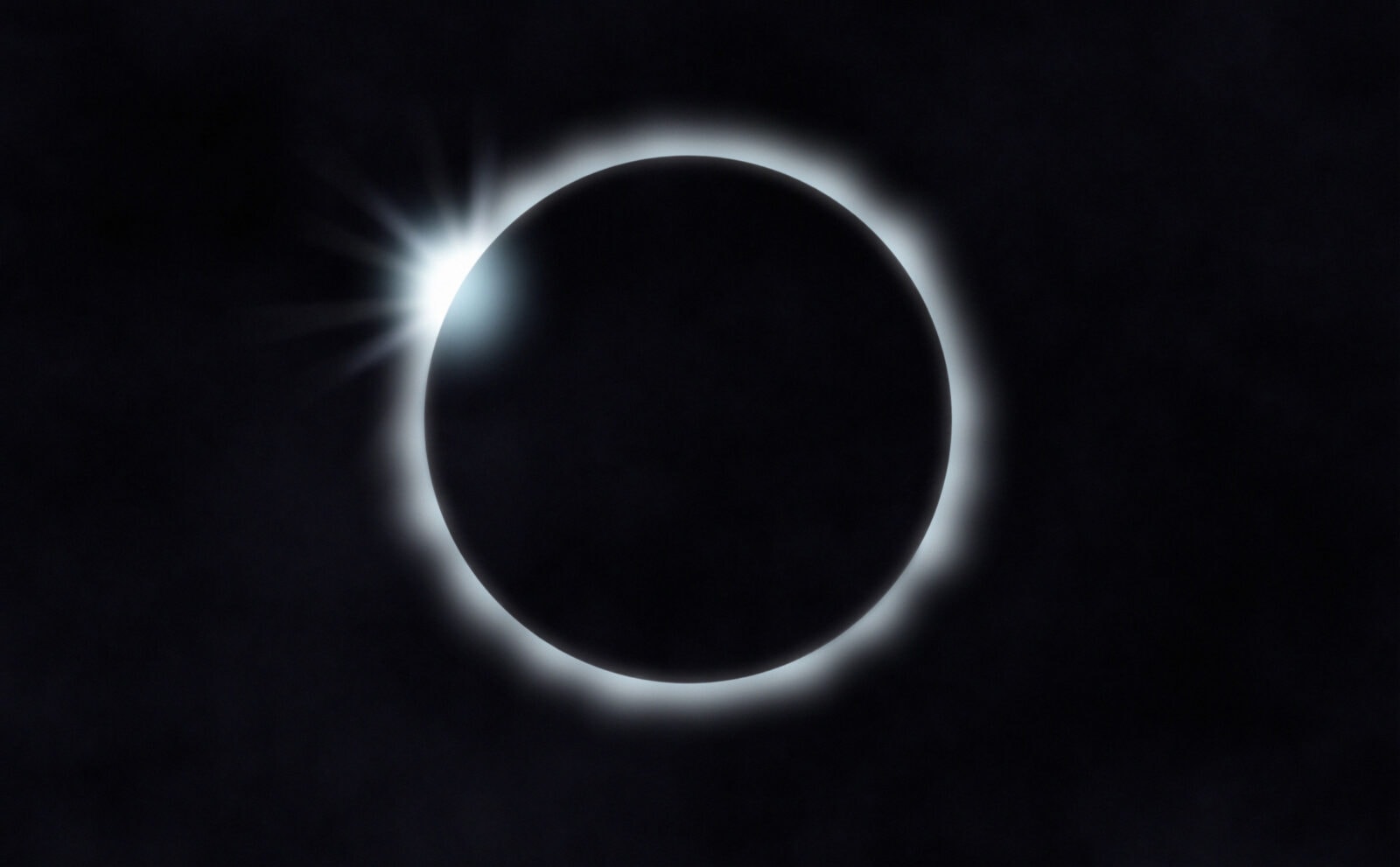 Zaćmienie Słońca wpływa na atmosferę Ziemi. Co się wtedy dzieje?