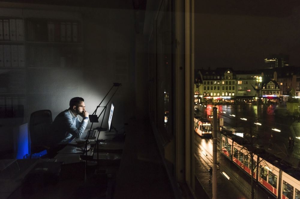 Czy Polakom grozi śmierć z przepracowania? Karoshi po polsku