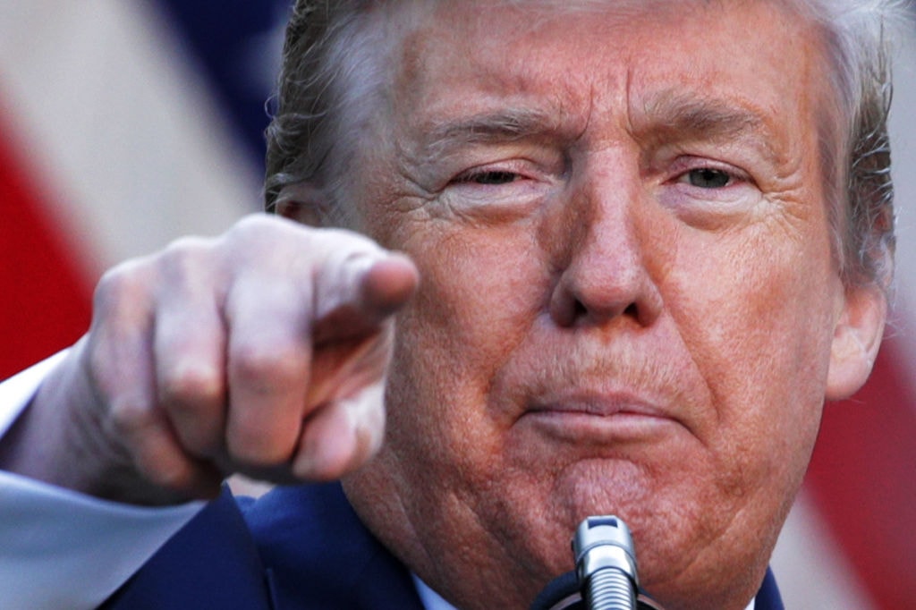 Wirus jednak z laboratorium? Obóz Trumpa podważa teorię o “targowisku z Wuhan”