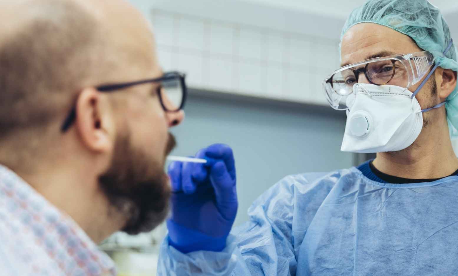 “Covidowy język” może być jednym z objawów zakażenia. Ma go 1 na 4 pacjentów