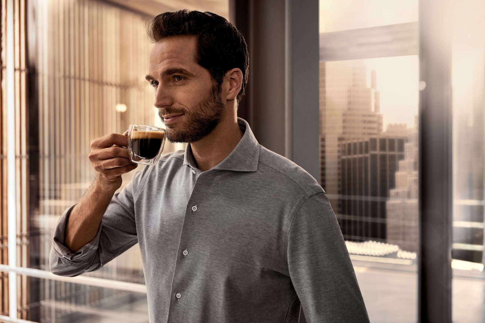 Fusy z kawy zastąpią szkodliwy olej palmowy? “Skład ten sam”