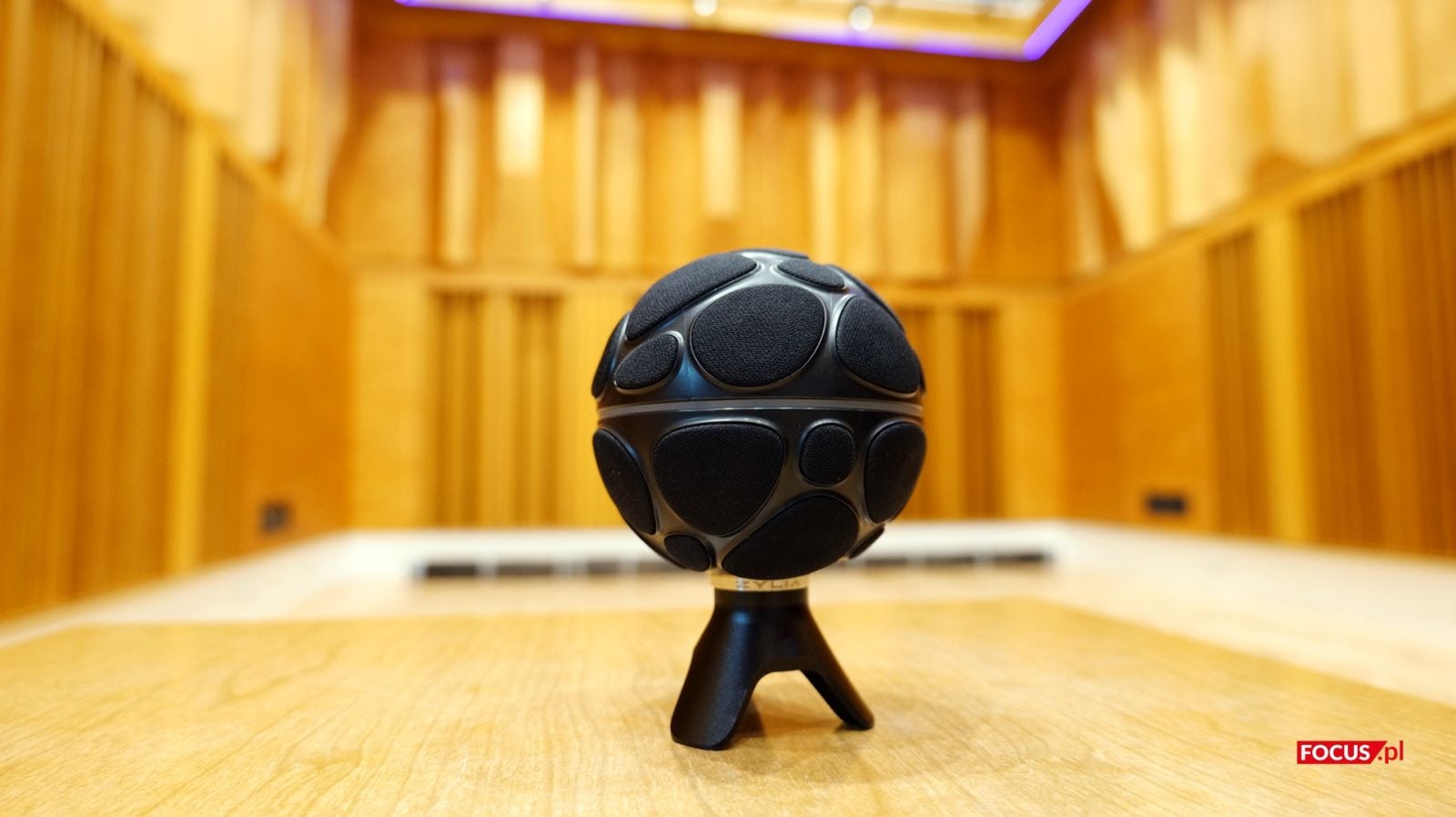 ZYLIA ZM-1 w sali Politechniki Warszawskiej