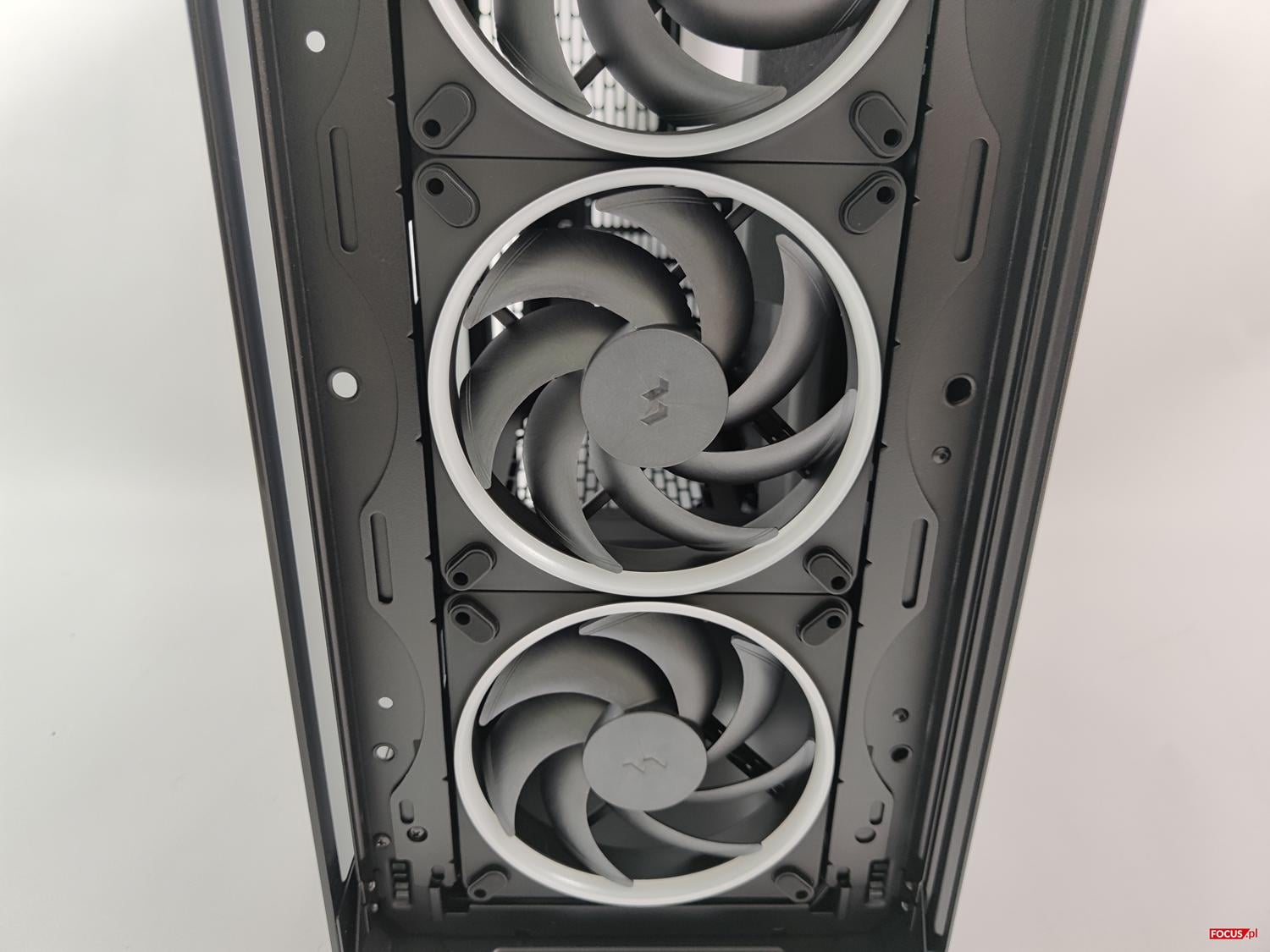 Test Fractal Design Meshify 3, recenzja Fractal Design Meshify 3, opinia Fractal Design Meshify 3
