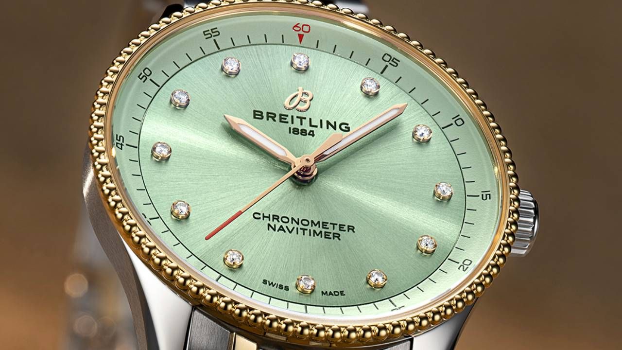 Miętowa tarcza Breitling Navitimer 32
