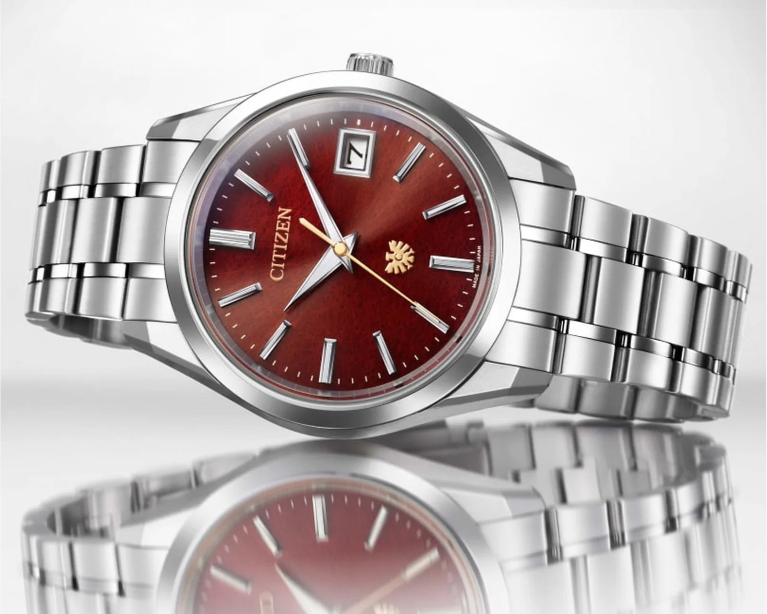 The Citizen AQ4100-65X z czerwoną tarczą