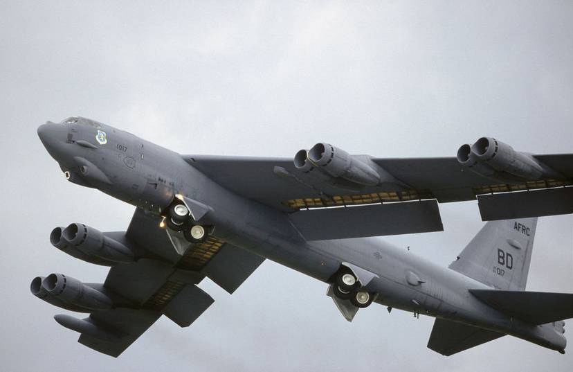 bombowiec-b-52h-ktory-ma-wyniesc-w-powietrze-nowy-pocisk-fot-getty-images
