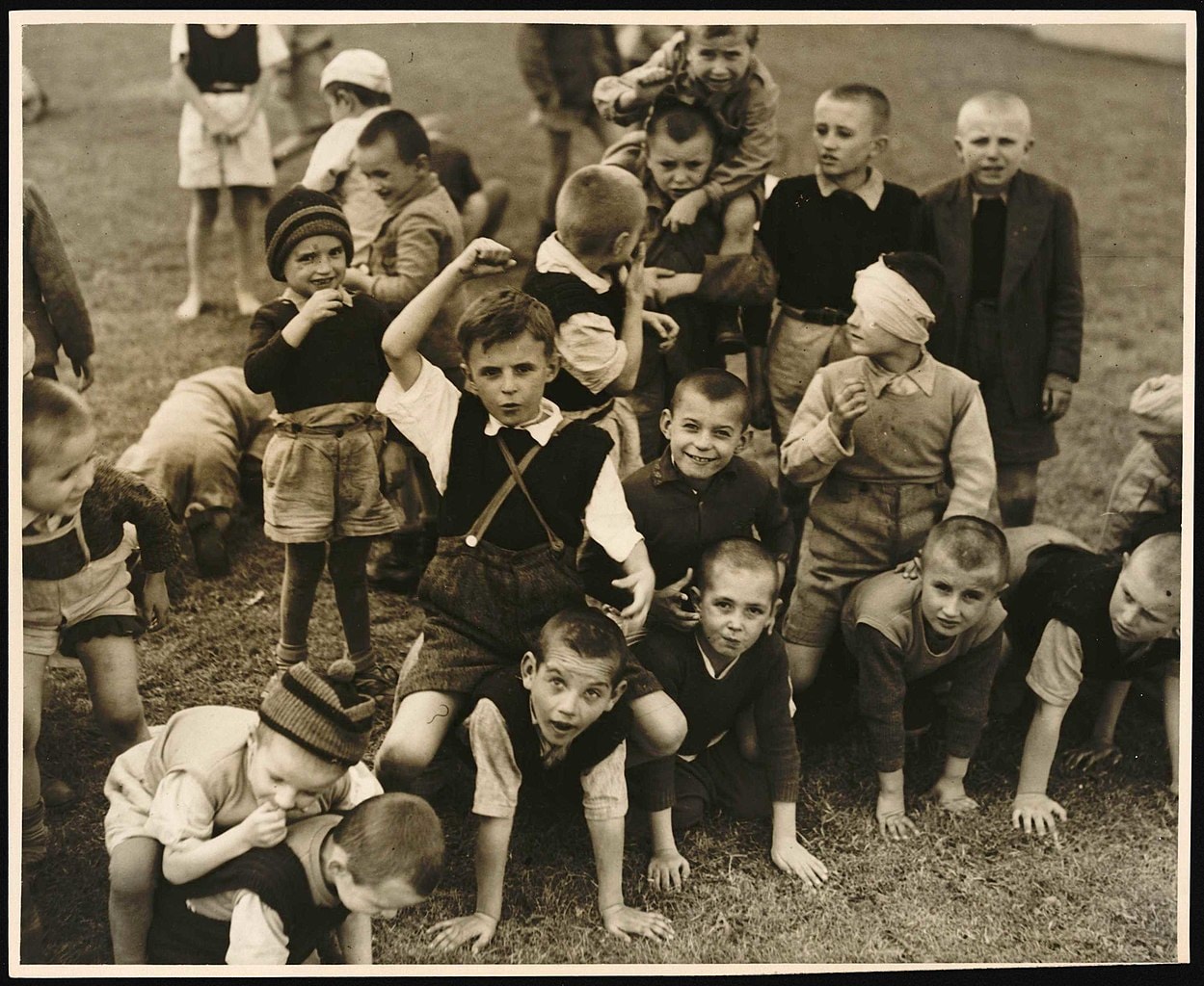 Uchodźcy z polskim paszportem. Jak przyjmowano nas za granicą?