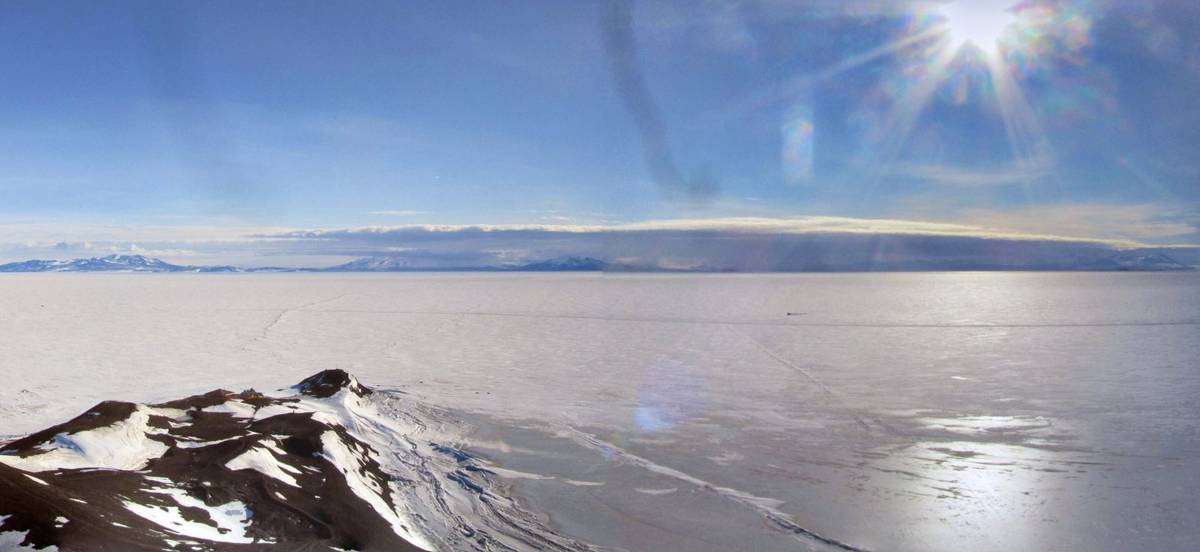 Poziom lodu na Antarktydzie najniższy od początku pomiarów. Naukowcy proponują wyjaśnienie
