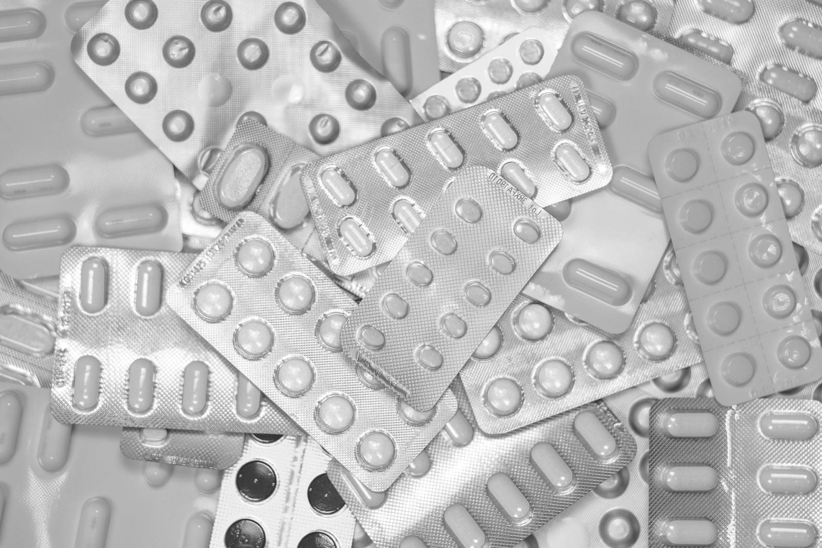 W ściekach odkryto bakterie odporne na „antybiotyk ostatniej szansy”. Co nam grozi?