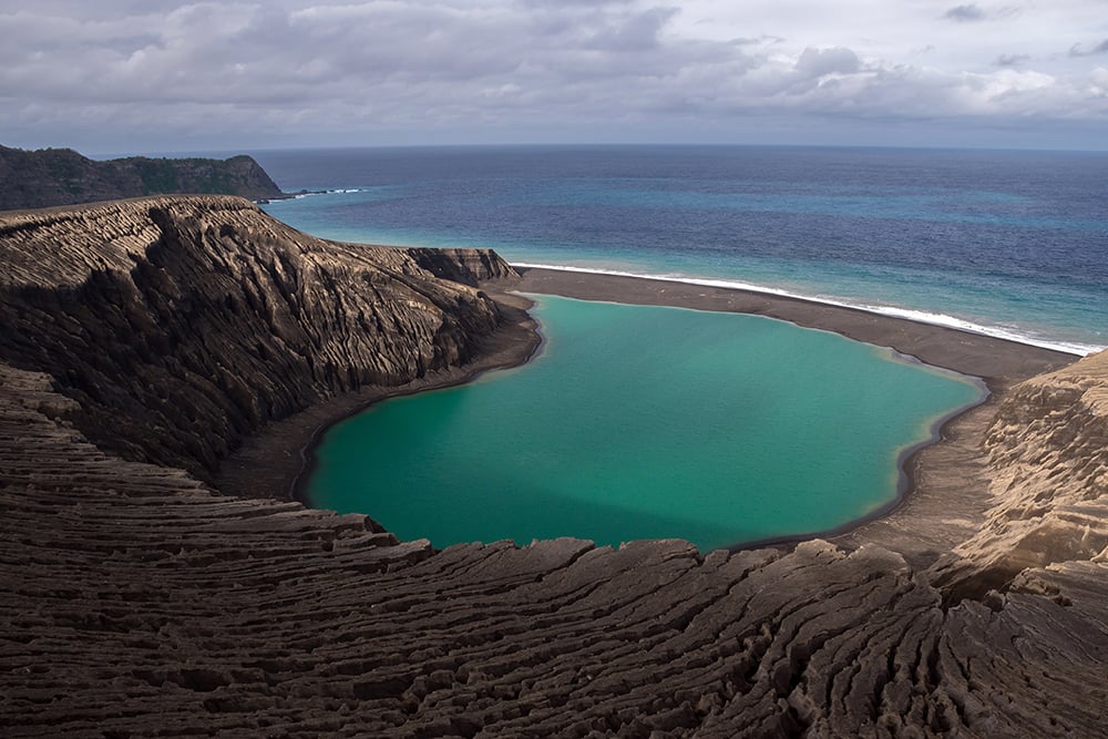 Erupcja wulkanu zmieniła dno morskie w coś martwego. Oto, co zrobił wybuch Hunga Tonga