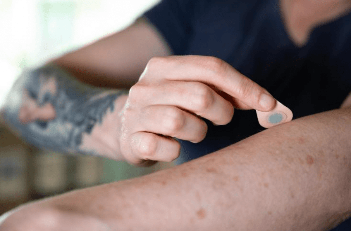 Tatuaże mikroigłowe idealne dla osób nieprzekonanych do klasycznych tatuaży?
