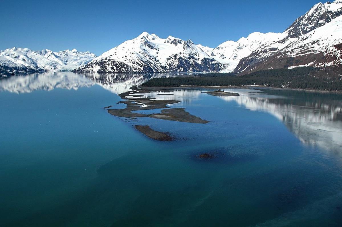 Jeziora Alaski są piękne, ale niektóre mogą stanowić poważny problem dla naszej planety /Fot. Pixabay
