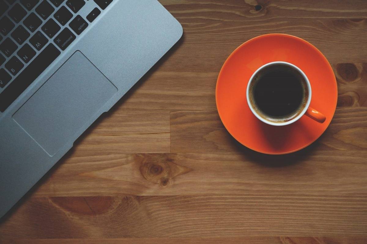 Przerwa w pracy, choćby na kawę, może znacznie poprawić naszą wydajność /Fot. Pixabay
