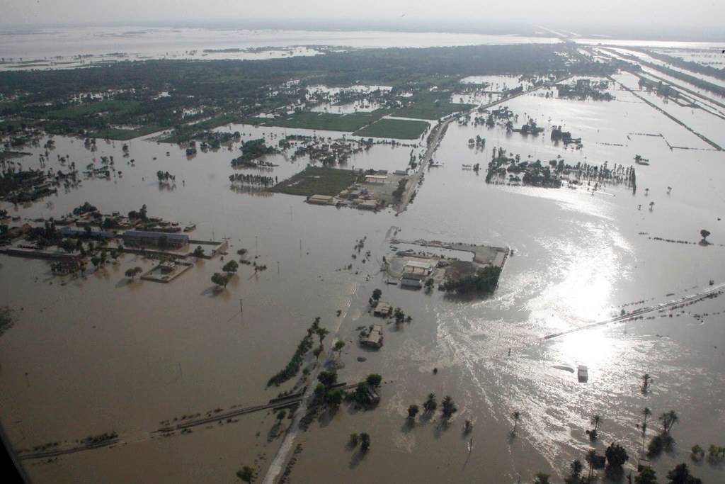 Powodziowa klęska w Pakistanie. Tak wyglądają tamtejsze zdjęcia satelitarne