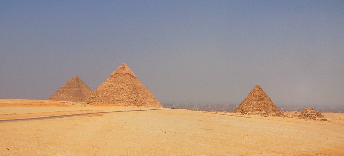 Piramidy początkowo wyglądały inaczej. Oto ich wizualizacja