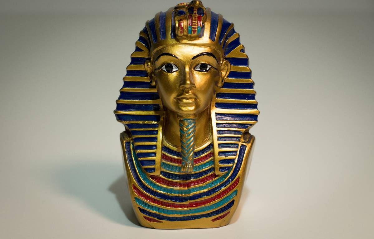 Artefakt z grobu słynnego faraona ma pozaziemskie pochodzenie. Wiemy, jak mógł powstać