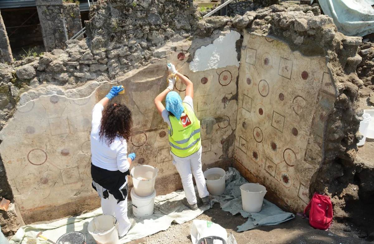 Kolejne szkielety znalezione w Pompejach. Pod Wezuwiuszem zginęły też dzieci