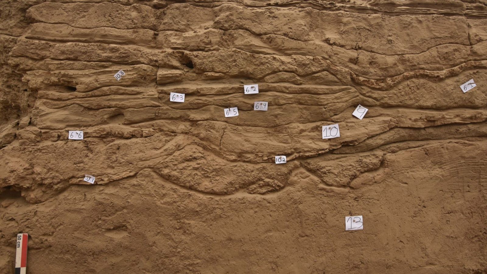 Archeolodzy natrafili na 1000-letni mur. Jego twórcy chcieli zatrzymać coś znacznie potężniejszego od ludzi 