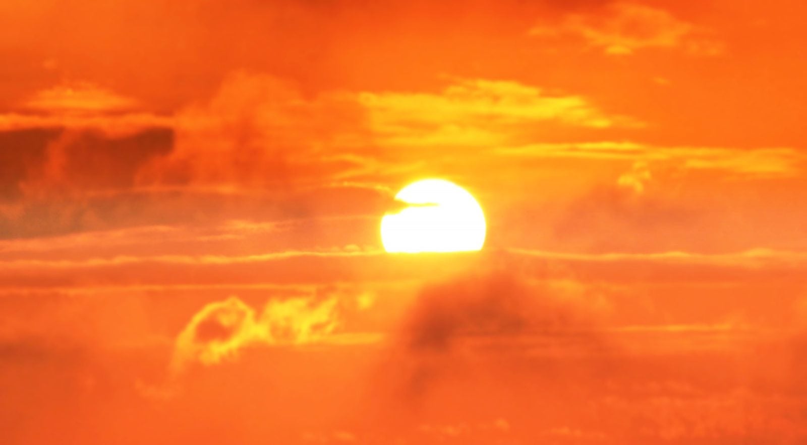2025 rokiem ekstremalnych temperatur. Rekordy ciepła pobito w ponad 70 krajach